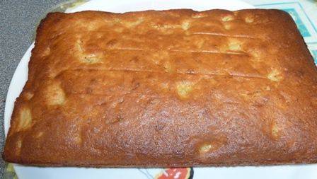 Ginger and pineapple cake