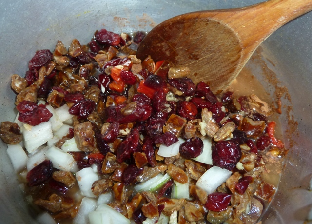 Date and cranberry Chutney