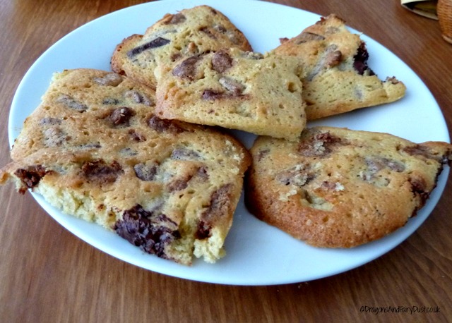 pecan and chocolate honeycomb biscuits