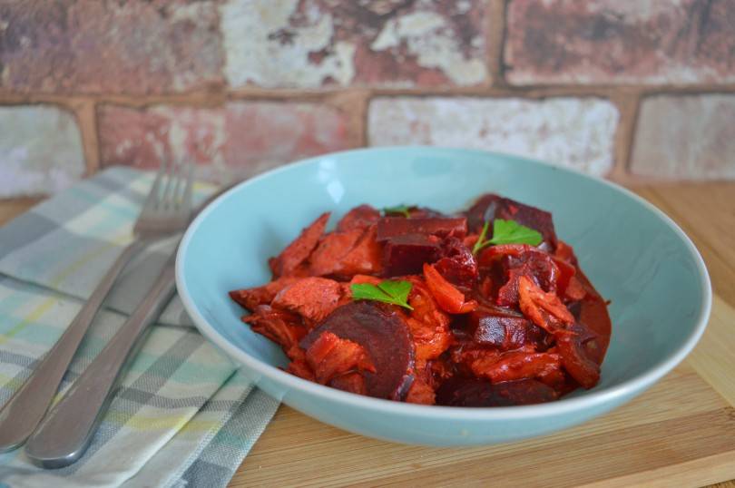 chicken and beetroot curry