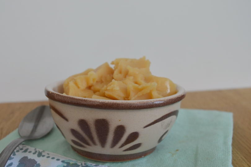 Pease pudding in a bowl
