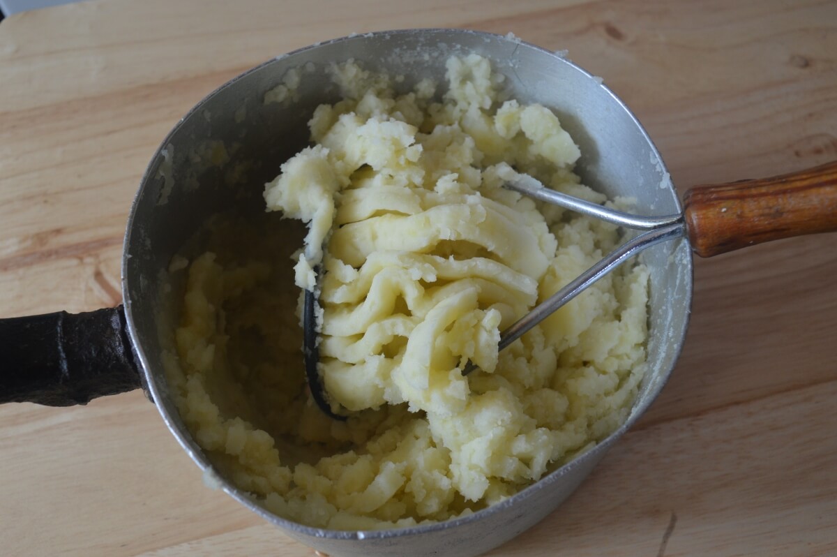Mashed potatoes ready for topping the cottage pie